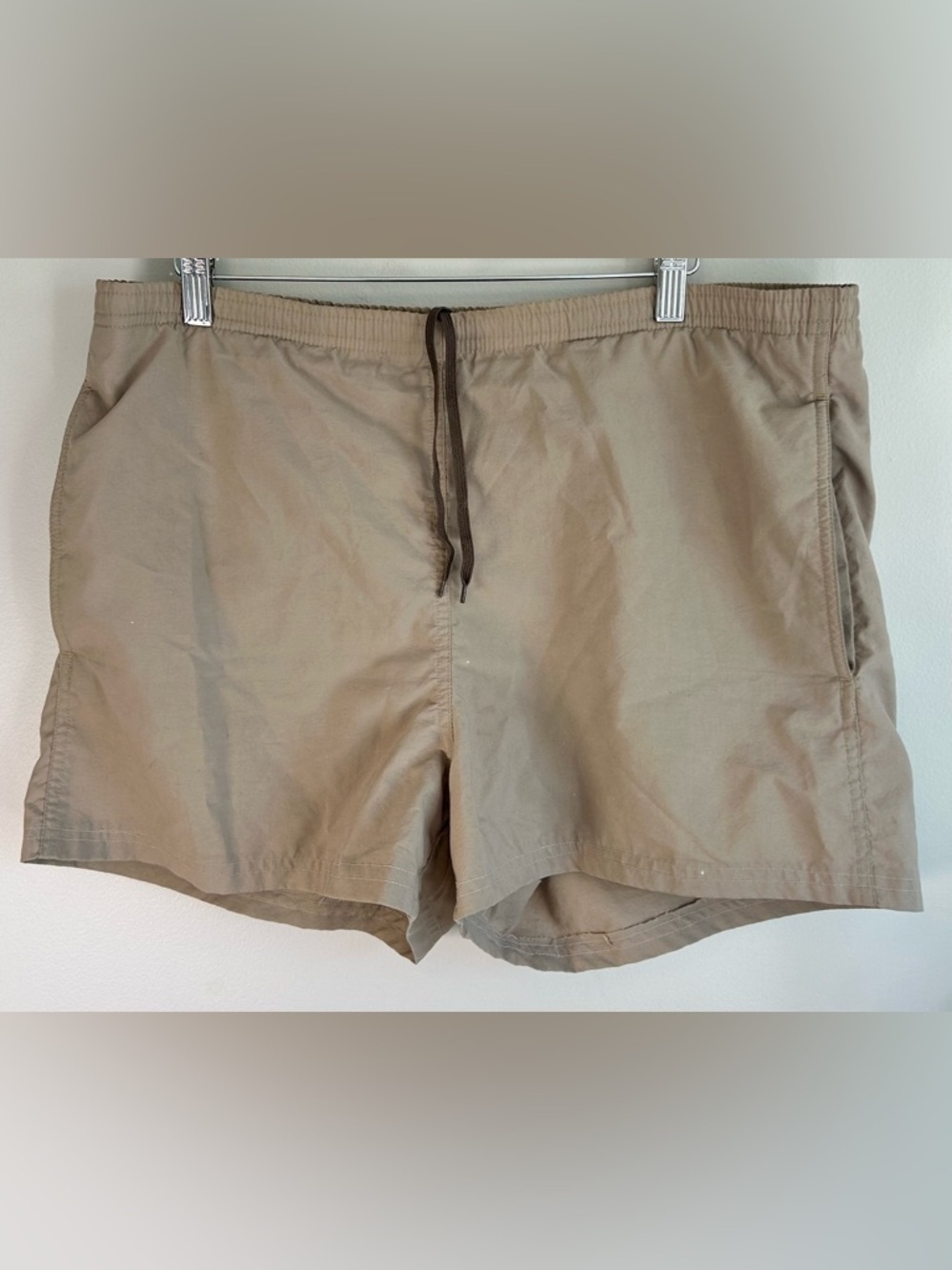 Vintage Nike ACG Shorts Swim Trunks Beige Tan Pockets Lined Logo Size M